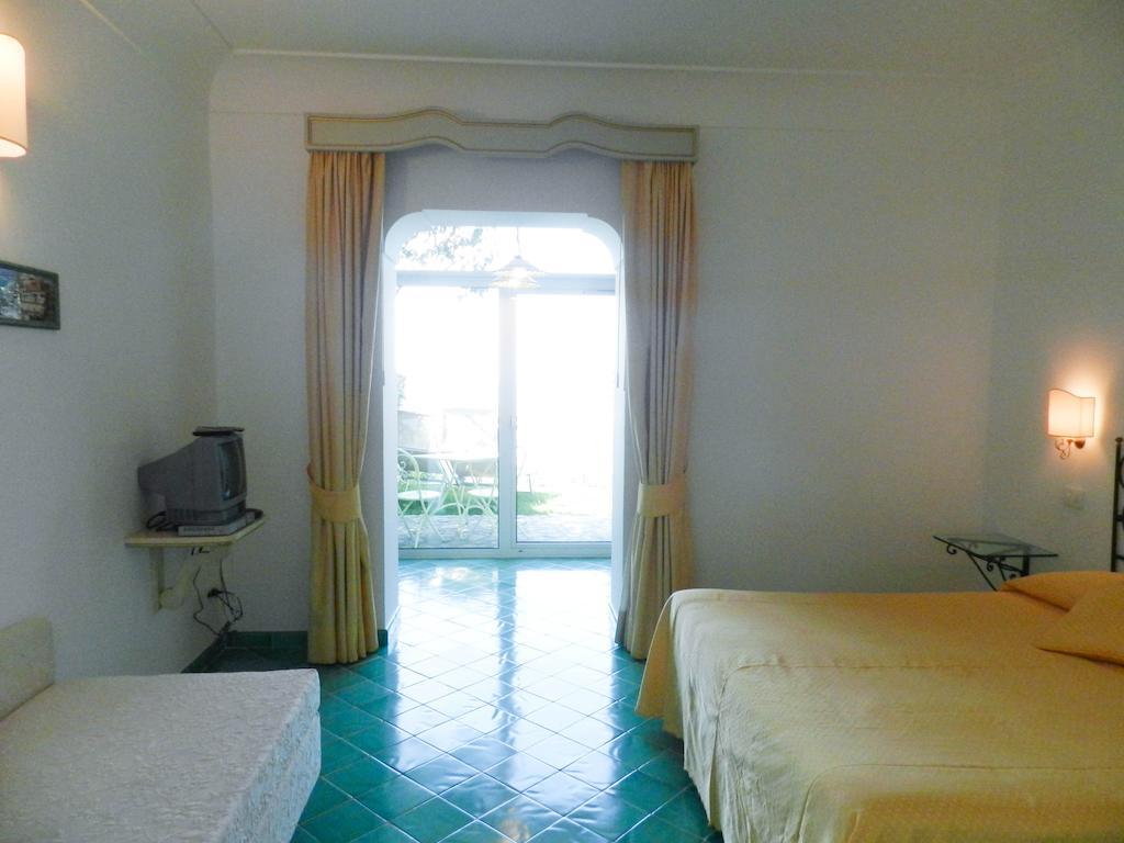 Bacio Del Sole B&B Позітано Екстер'єр фото